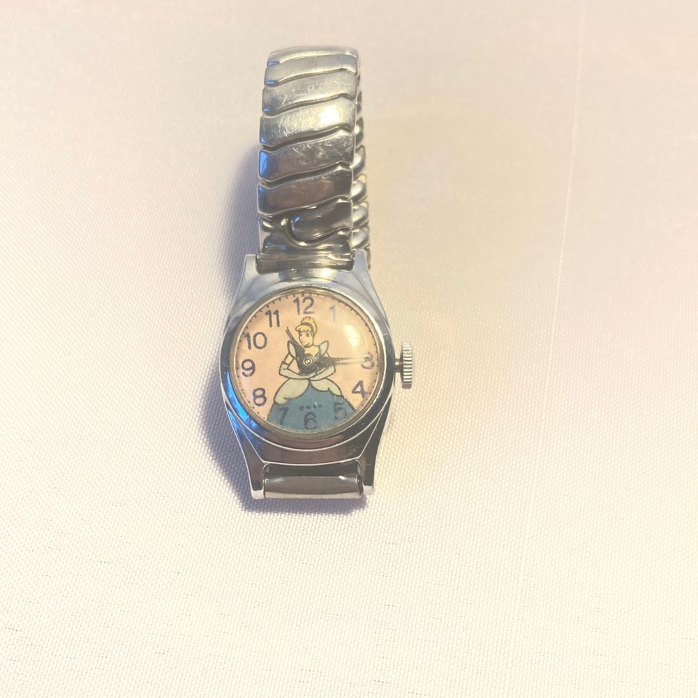 Vintage Collector Unique Disney Cinderella Watch